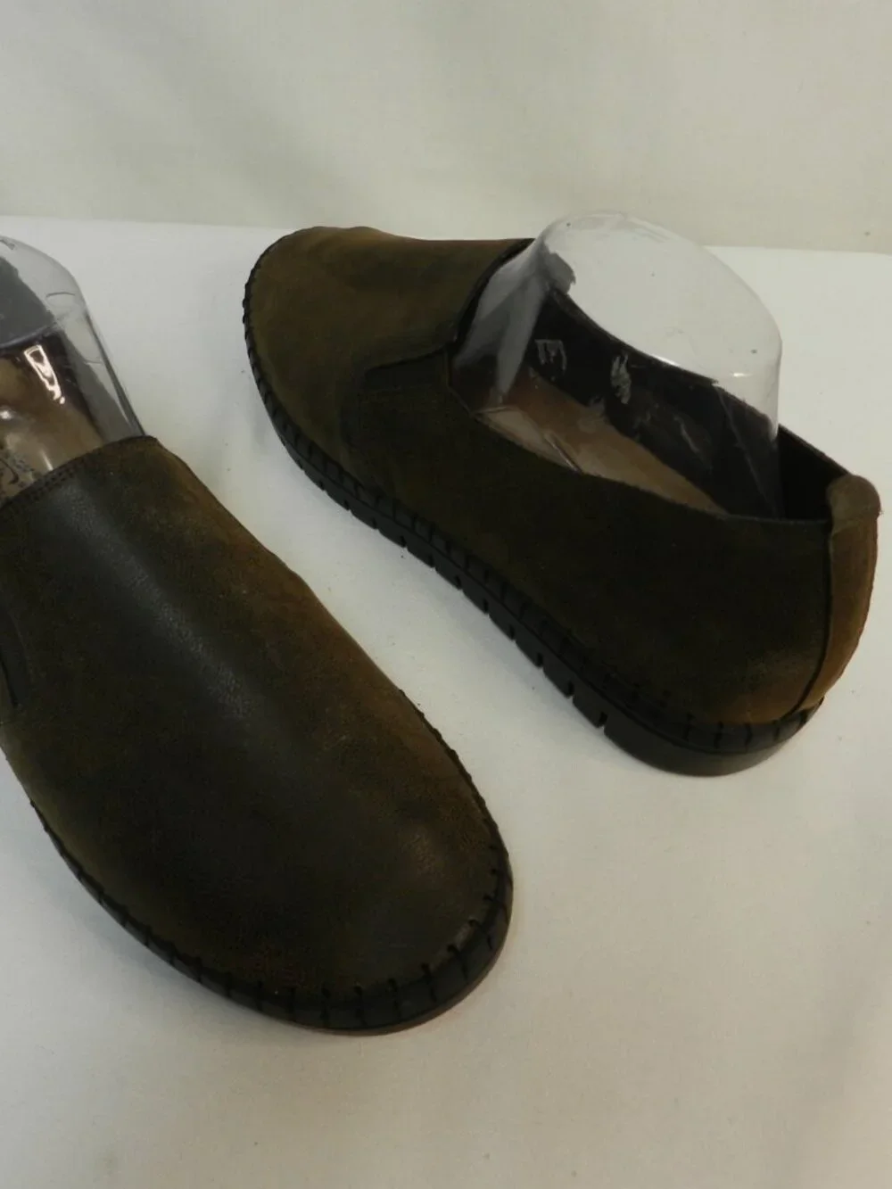 Easy Street Fresh Size Sz 10 Wide brown faux leather comfort slip on Worn Once